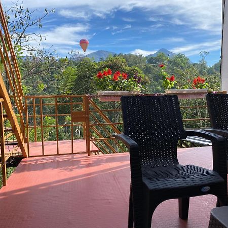 Munnar Bnb Panzió Kültér fotó
