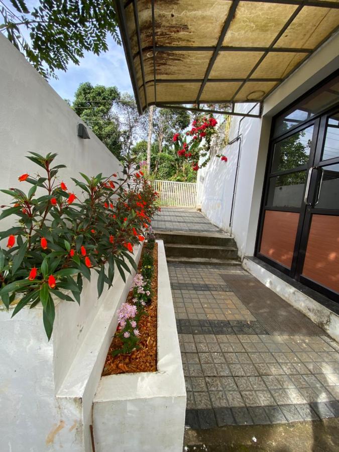 Munnar Bnb Panzió Kültér fotó