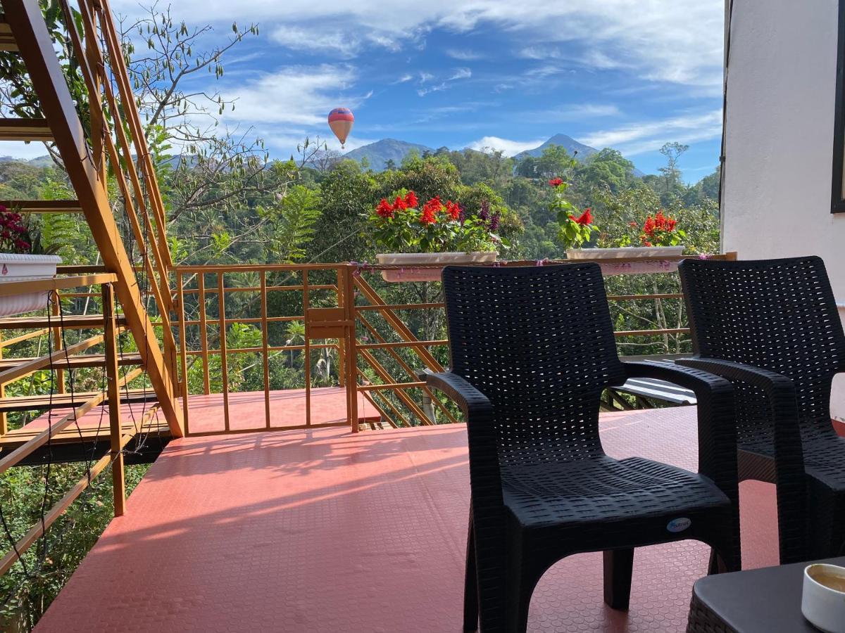 Munnar Bnb Panzió Kültér fotó