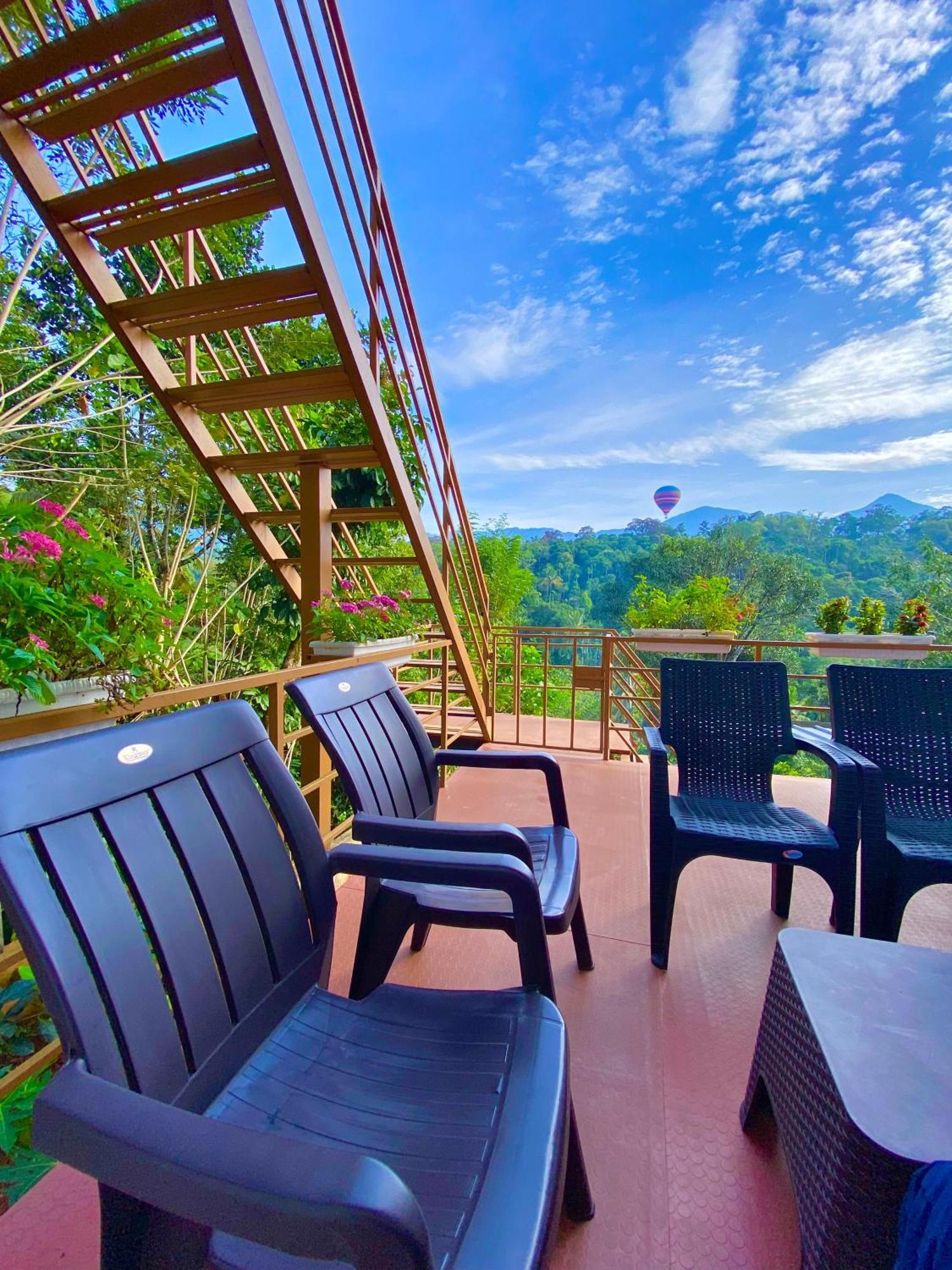 Munnar Bnb Panzió Kültér fotó